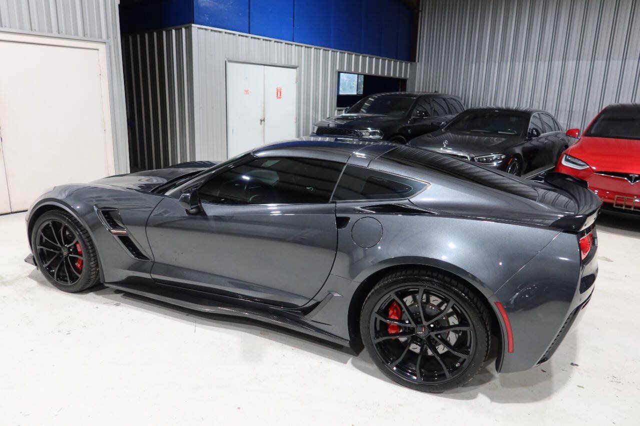 Used 2017 Chevrolet Corvette Grand Sport RWD image 2