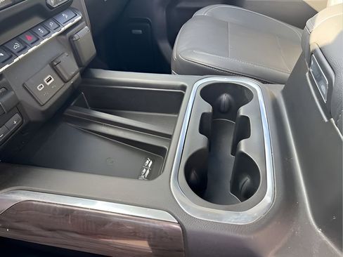 Used 2022 Chevrolet Silverado 2500 LTZ w/ LTZ Plus Package AWD/4WD image 29