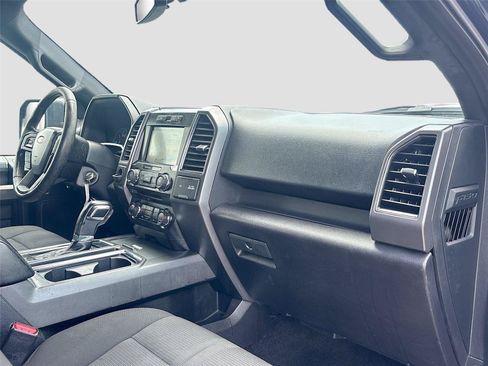 Used 2017 Ford F150 XLT w/ Equipment Group 302A Luxury RWD image 29