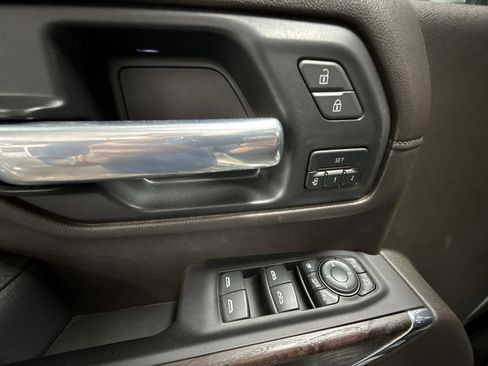 Used 2022 GMC Sierra 2500 Denali image 22