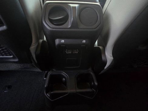 Used 2022 Jeep Gladiator Mojave image 22