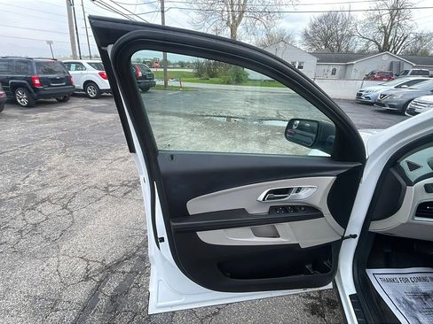 Used 2014 Chevrolet Equinox LS AWD/4WD image 15
