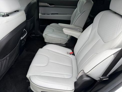 Used 2024 Hyundai Palisade SEL FWD image 15