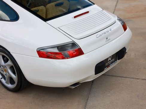 Used 2001 Porsche 911 Carrera 4 AWD/4WD image 48