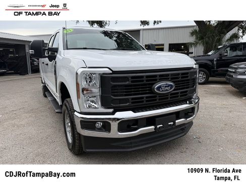 Used 2025 Ford F350 XL w/ 360-Degree Camera Package image 1