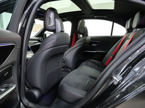 New 2026 Mercedes-Benz C 43 AMG 4MATIC Sedan image 10