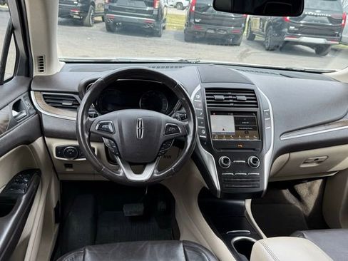 Used 2019 Lincoln MKC Reserve w/ MKC Climate Package AWD/4WD image 7