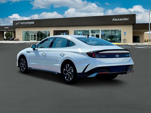 New 2025 Hyundai Sonata SEL image 5