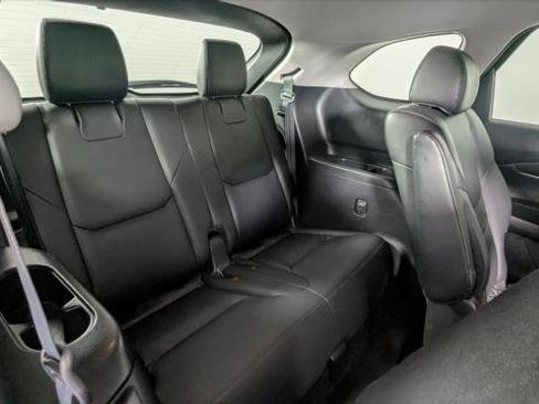 Used 2023 MAZDA CX-9 Touring image 24