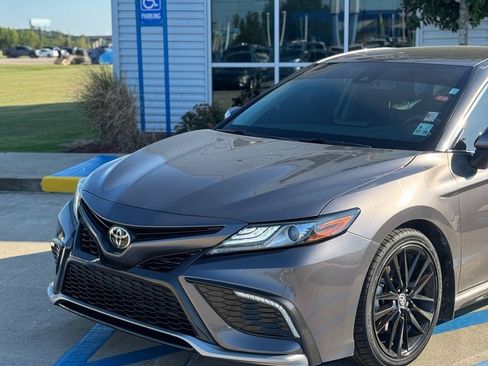 Used 2022 Toyota Camry XSE image 2