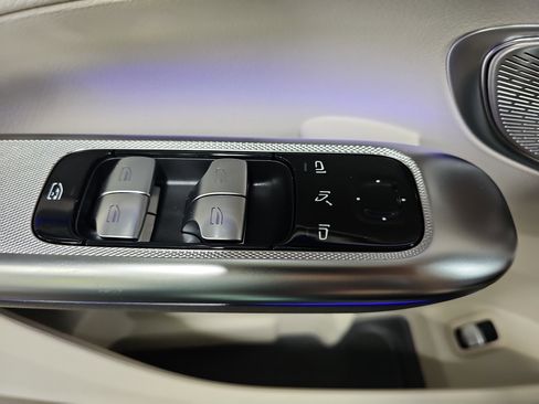 New 2026 Mercedes-Benz GLC 300 image 29