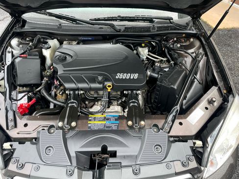 Used 2009 Chevrolet Impala LS image 11