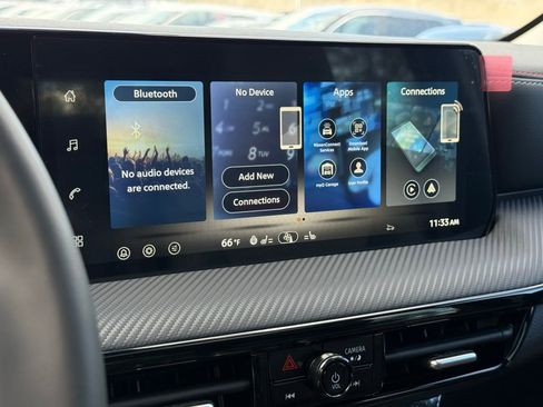 New 2026 Nissan Kicks SR w/ SR Premium Package image 9