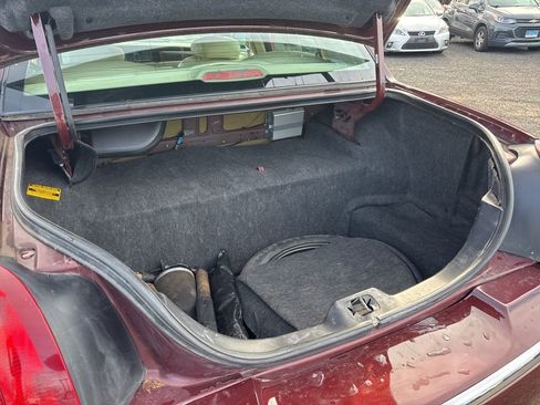 Used 2000 Lincoln Town Car Cartier image 44