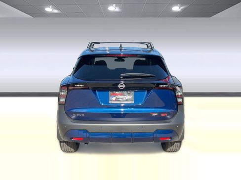 New 2026 Nissan Kicks SR image 10