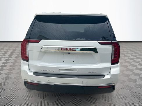 Used 2024 GMC Yukon XL SLT RWD image 7