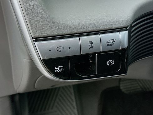 Used 2024 Hyundai Ioniq 5 SEL RWD image 17