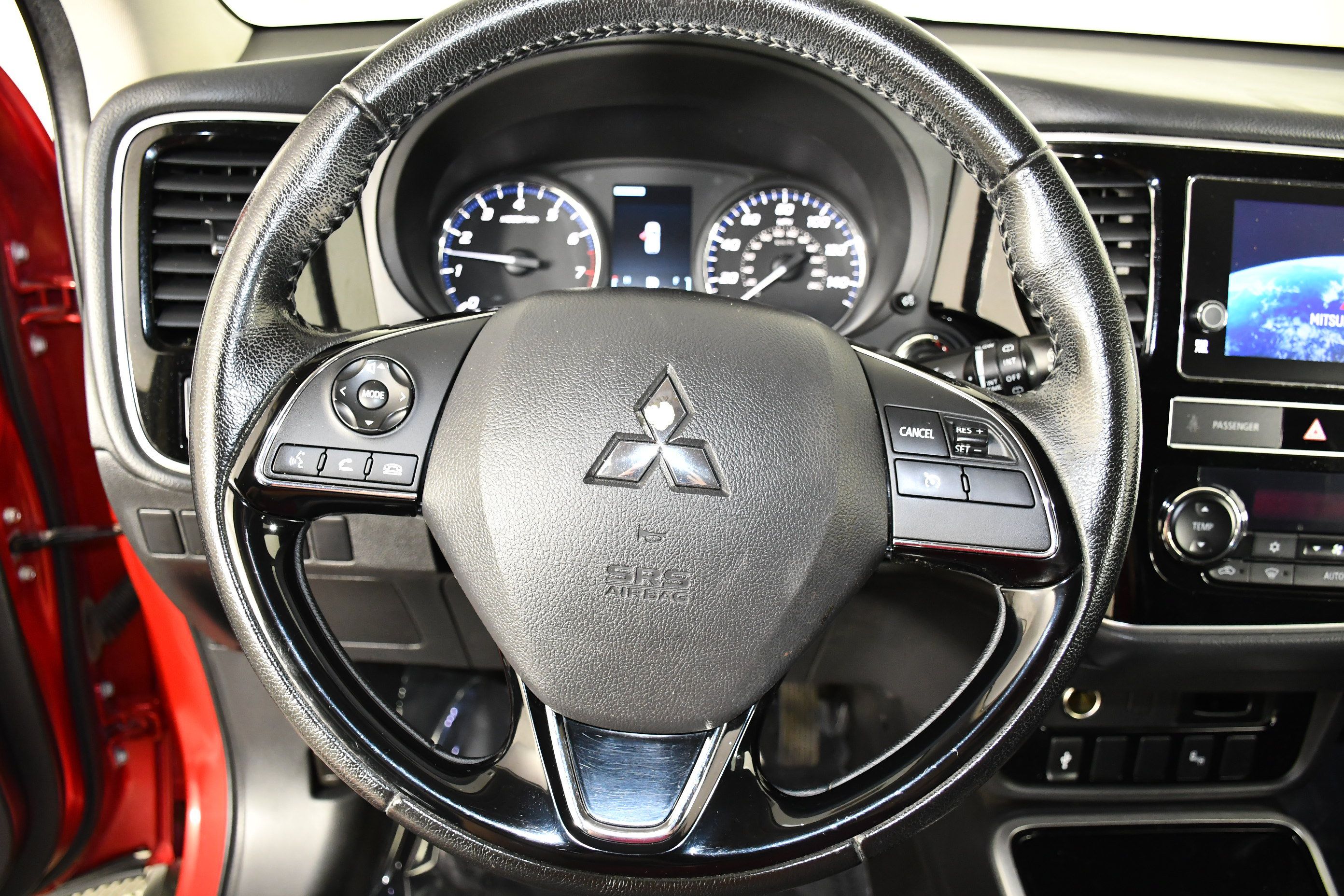 Used 2019 Mitsubishi Outlander SE AWD/4WD image 11