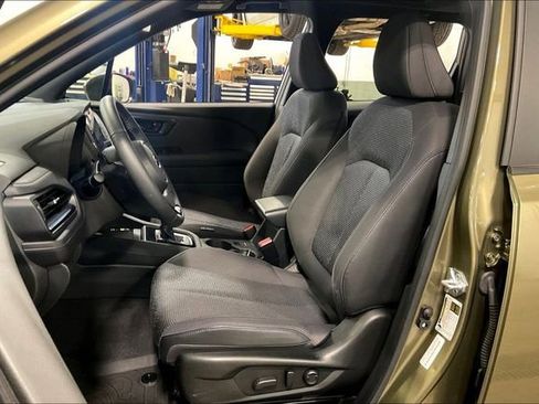 Used 2025 Subaru Forester Premium w/ Convenience Package #1 image 25