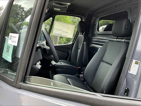 New 2025 Mercedes-Benz Sprinter 2500 image 14