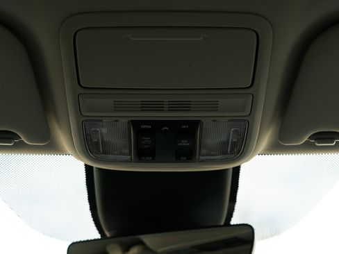 Certified 2026 Honda Odyssey EX-L image 36