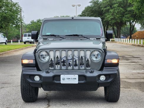Used 2021 Jeep Gladiator Sport AWD/4WD image 30