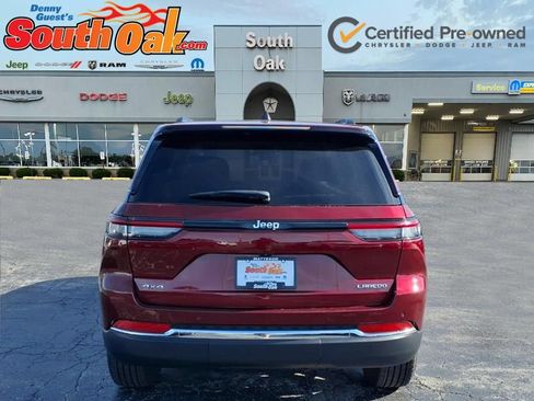 Certified 2023 Jeep Grand Cherokee Laredo w/ Luxury Tech Group I AWD/4WD image 4