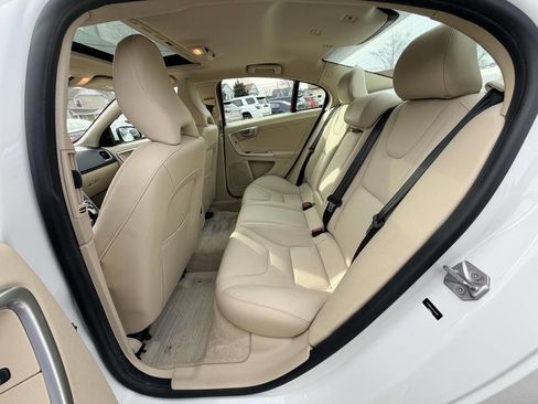 Used 2015 Volvo S60 T5 Premier image 32