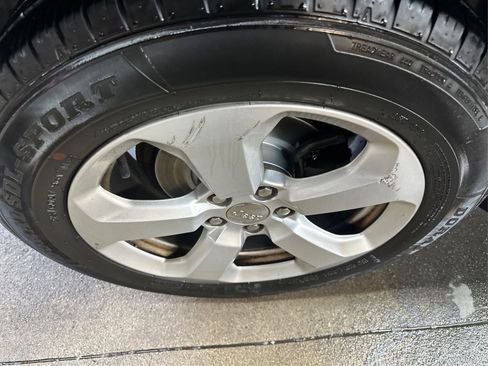 Used 2018 Jeep Compass Latitude w/ Popular Equipment Group image 16