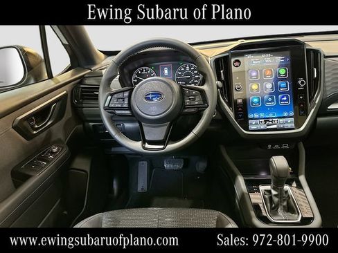 Used 2025 Subaru Forester Premium AWD/4WD image 21