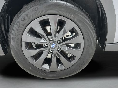 Used 2025 Subaru Outback Onyx Edition AWD/4WD image 9