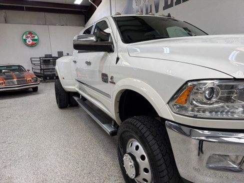 Used 2017 RAM 3500 Laramie Longhorn image 39