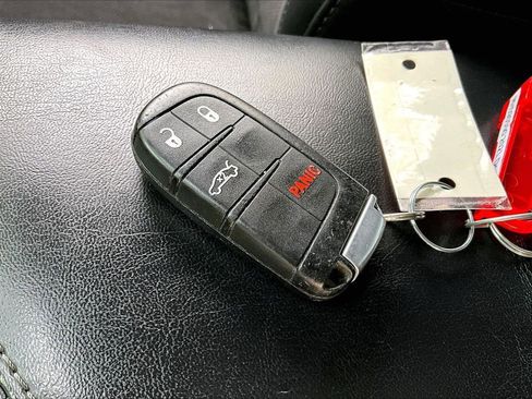 Used 2021 Dodge Challenger R/T w/ Plus Package image 31