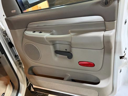 Used 2005 Dodge Ram 3500 Truck SLT image 31