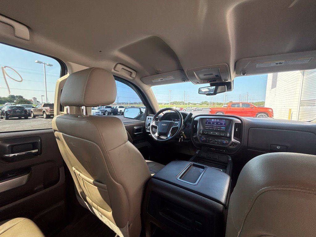 Used 2015 Chevrolet Silverado 1500 LTZ Z71 w/ Driver Alert Package AWD/4WD image 28