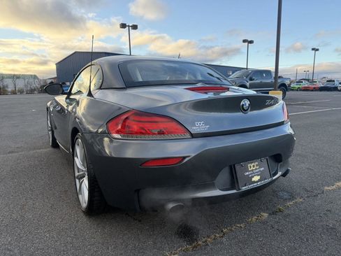 Used 2015 BMW Z4 sDrive35i image 6