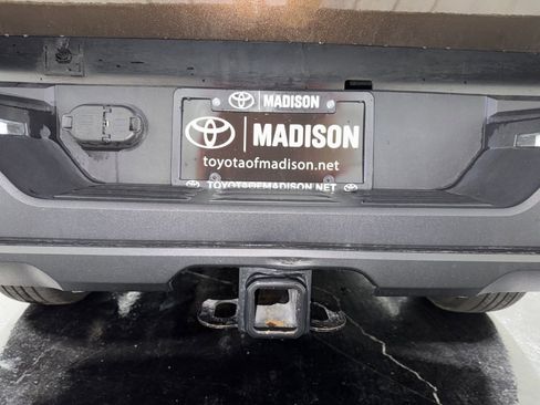 Used 2024 Toyota Tundra Limited AWD/4WD image 41