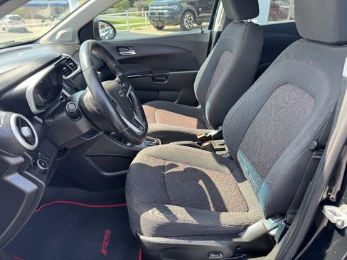 Used 2020 Chevrolet Sonic LT w/ Convenience Package FWD image 16