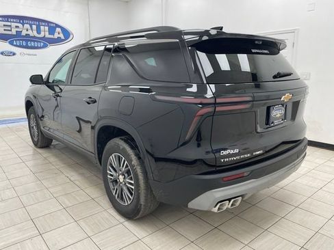 New 2026 Chevrolet Traverse LT w/ Driver Confidence Package AWD/4WD image 19