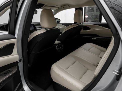 Used 2024 Lexus RX 350 350 w/ Technology Package image 33