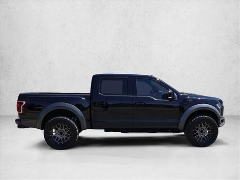 Used 2017 Ford F150 Raptor w/ Equipment Group 802A Luxury AWD/4WD image 3