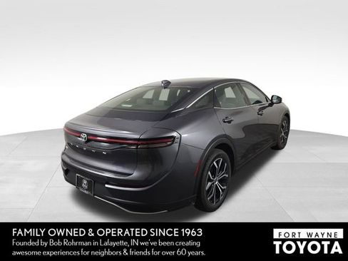 Used 2023 Toyota Crown AWD/4WD image 7