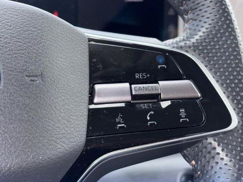 Certified 2024 Nissan Ariya FWD image 21