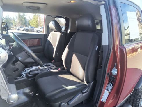 Used 2008 Toyota FJ Cruiser 4WD image 11