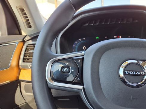 Certified 2024 Volvo XC90 B6 Core image 30