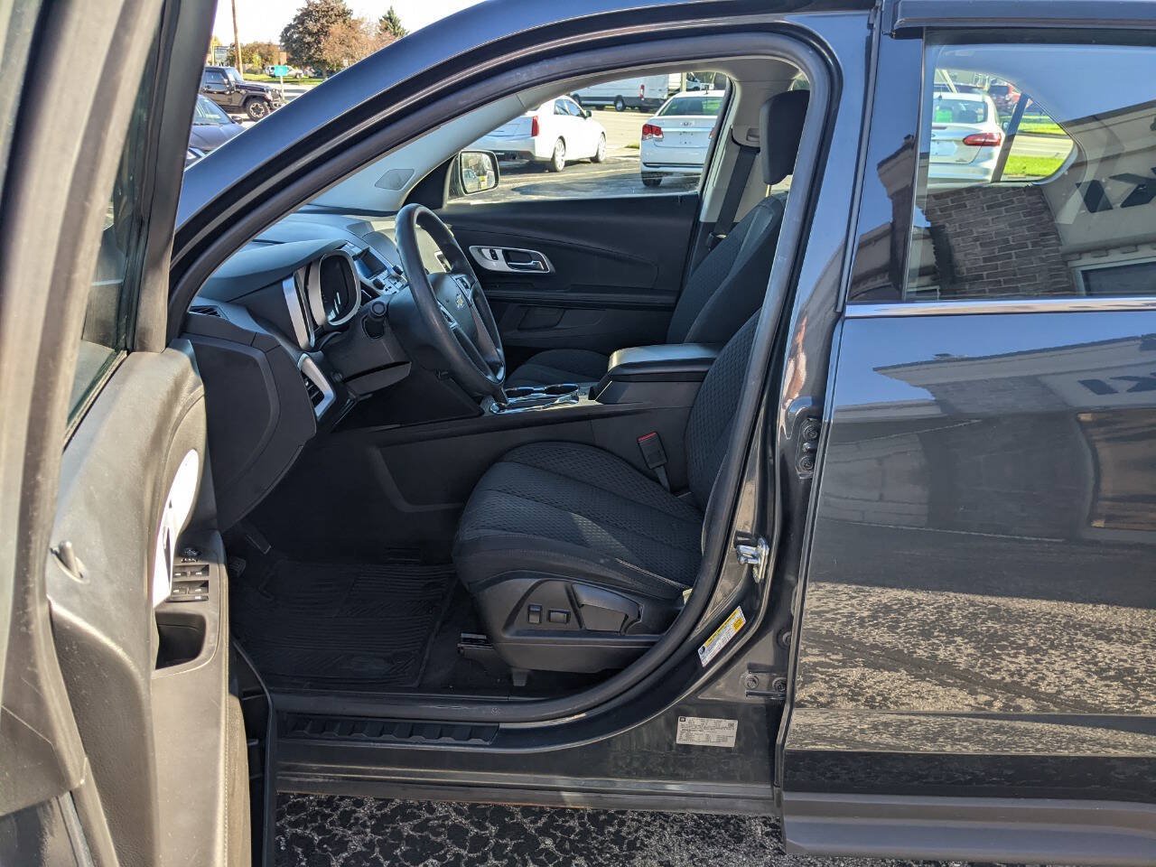 Used 2013 Chevrolet Equinox LS w/ LPO, Protection Package FWD image 9