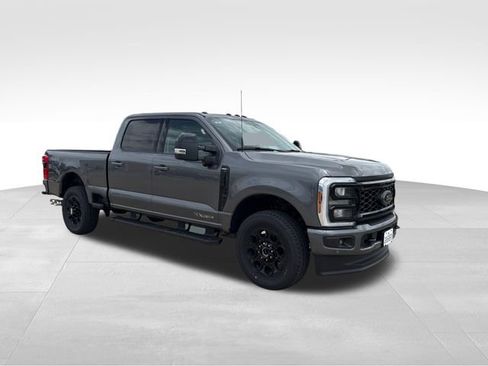 New 2026 Ford F250 Lariat w/ Black Appearance Package AWD/4WD image 9