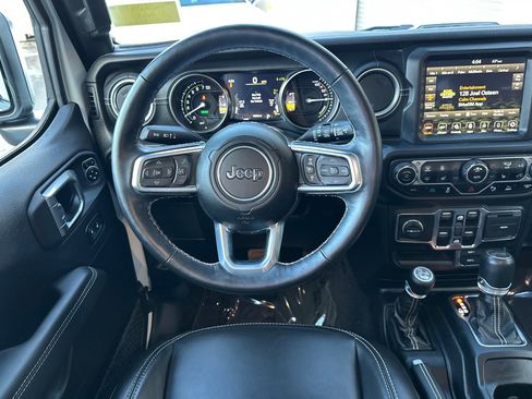 Used 2021 Jeep Wrangler Unlimited Sahara w/ Cold Weather Group image 28