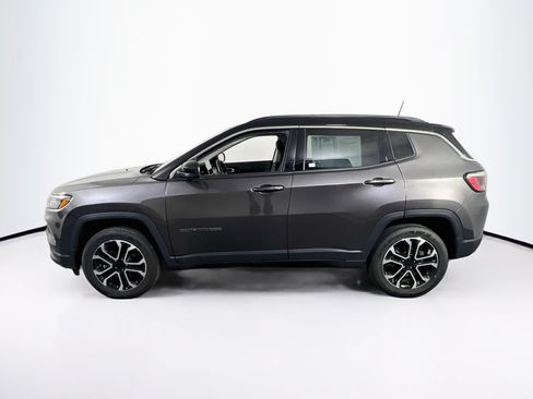 Used 2022 Jeep Compass Limited w/ Sun and Sound Group AWD/4WD image 8