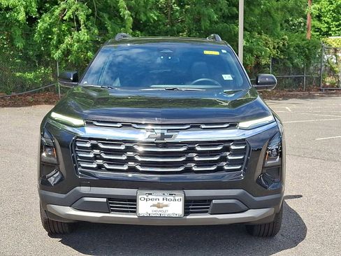 Used 2026 Chevrolet Equinox LT w/ Convenience Package II AWD/4WD image 2